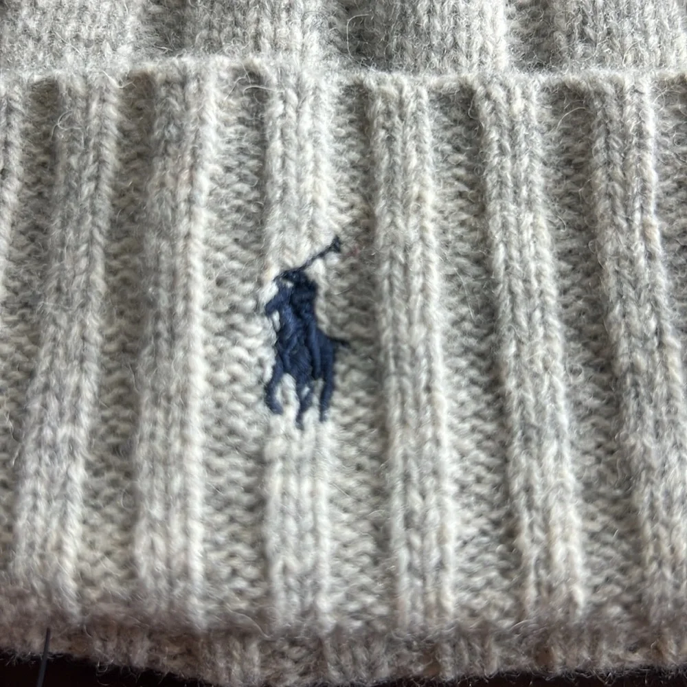 Polo Ralph Lauren Men's Signature Merino Cuffed Beanie - Picture 4 of 9